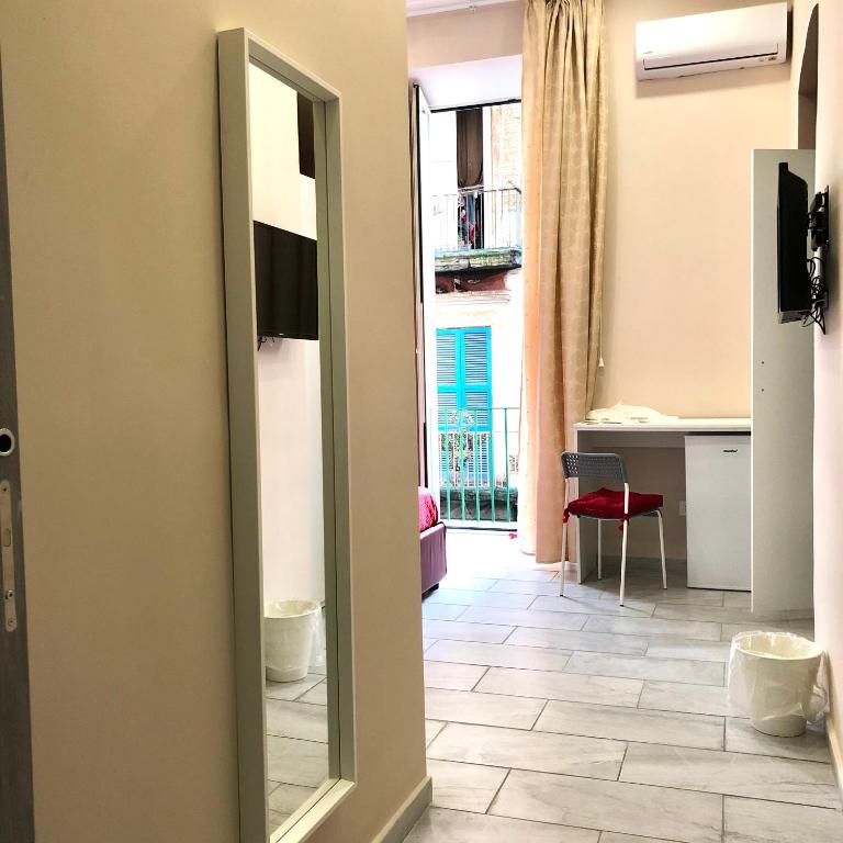 Home 151821582